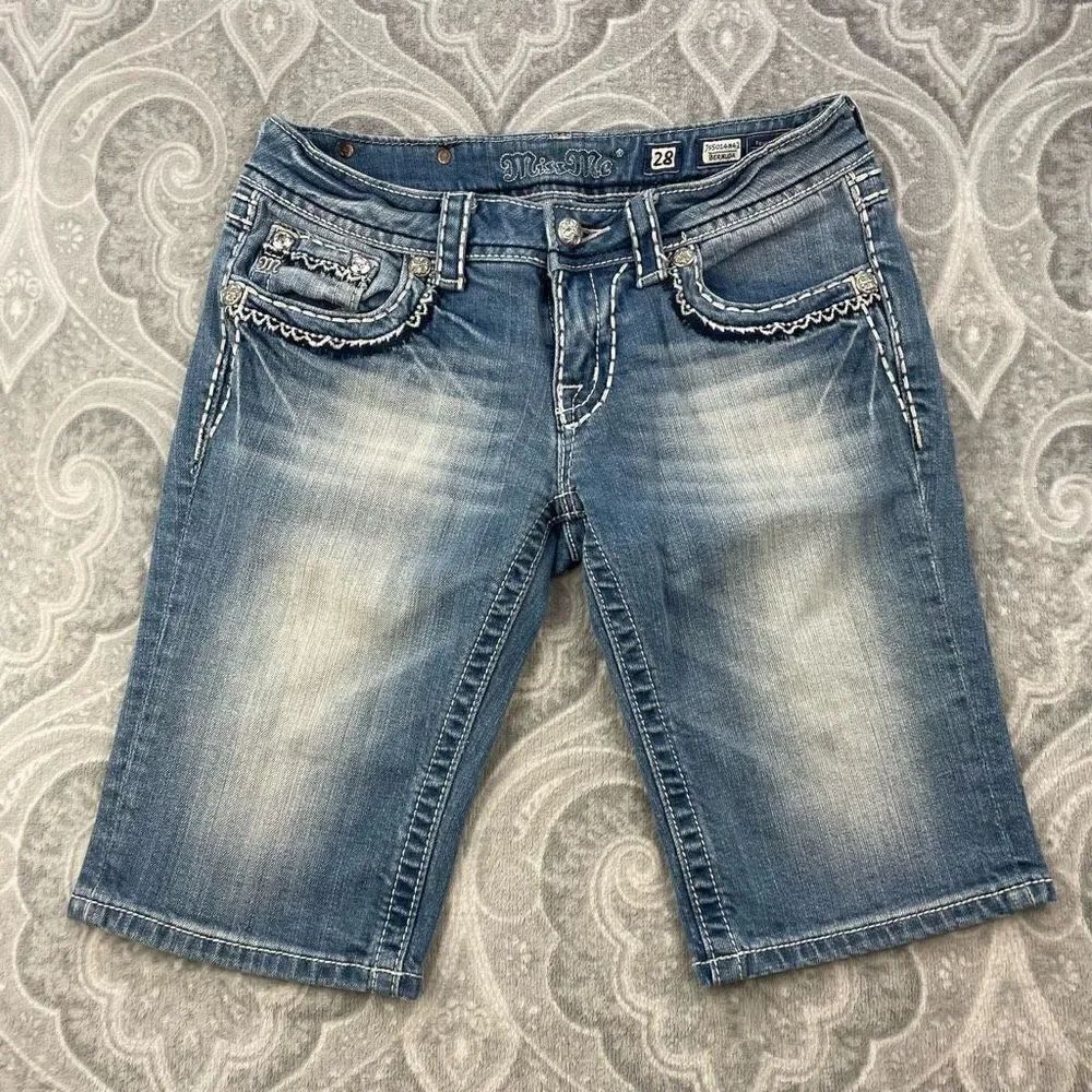 Womens Miss Me Bermuda Short
